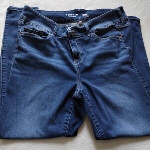 Torrid feel the fit jeggings